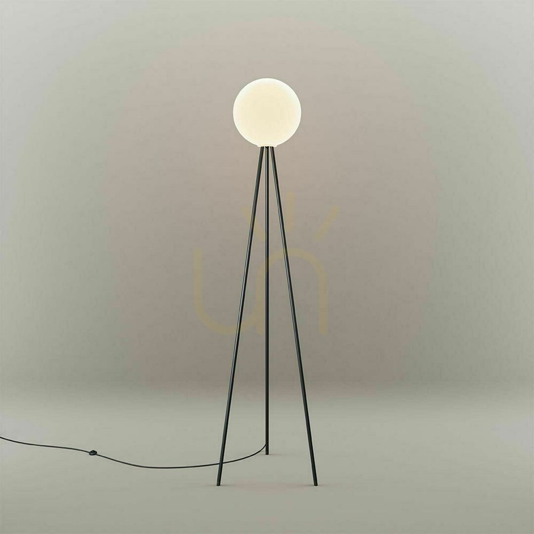 Obejrzyj Lampa podłogowa s.luce Orb Tripod 160 cm brązowa szklana kula Lampa podłogowa s.luce Orb Tripod 160 cm brązowa szklana kula