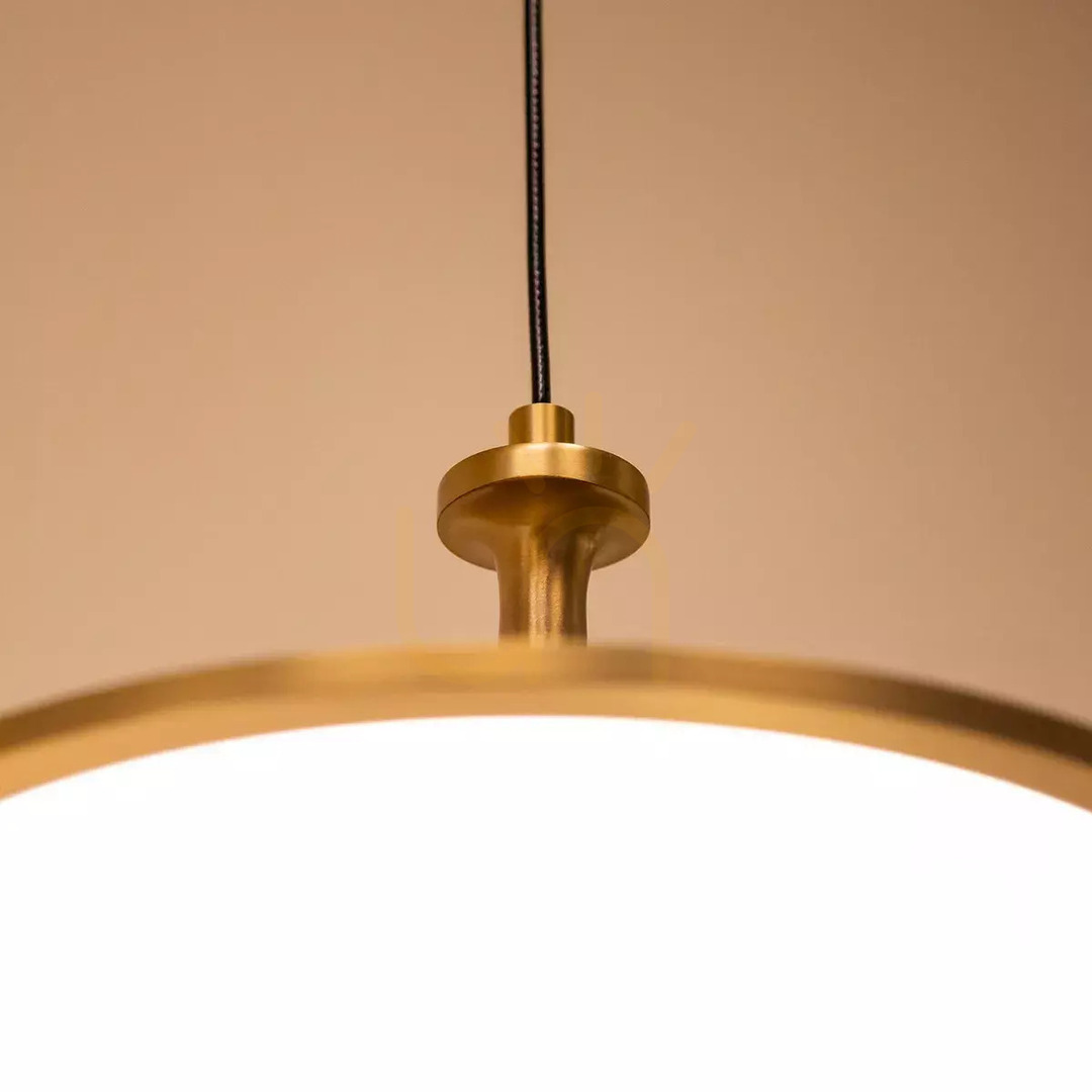 Zobacz Średnia lampa wisząca LED Issa - Szczotkowane złoto Elstead Średnia lampa wisząca LED Issa - Szczotkowane złoto Elstead
