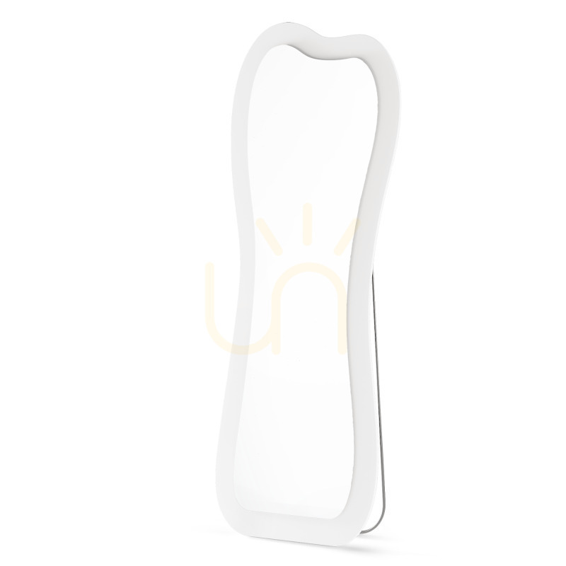 Obejrzyj Lustro stojące CELLO z oświetleniem LED, 63 x 160 cm, o nieregularnym kształcie, białe Nova Nook Lustro stojące CELLO z oświetleniem LED, 63 x 160 cm, o nieregularnym kształcie, białe Nova Nook