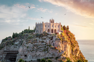 Santa Maria dell'Isola, fototapeta do salonu, sypialni, słoneczny dzień na wyspie, ciepłe i zimne kolory, Tropea, Calabria, Włochy small 0